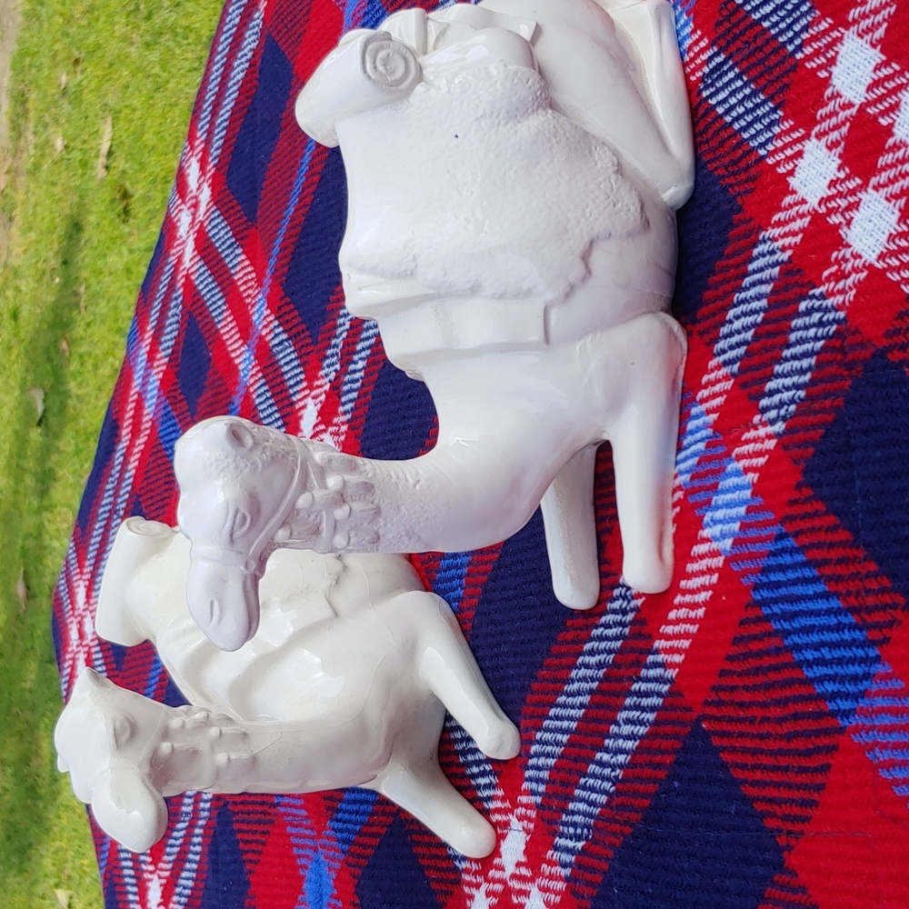 Decorative 3-Piece Holiday Ceramic Camels Set in all Cream Tone - Picture 6 of 13